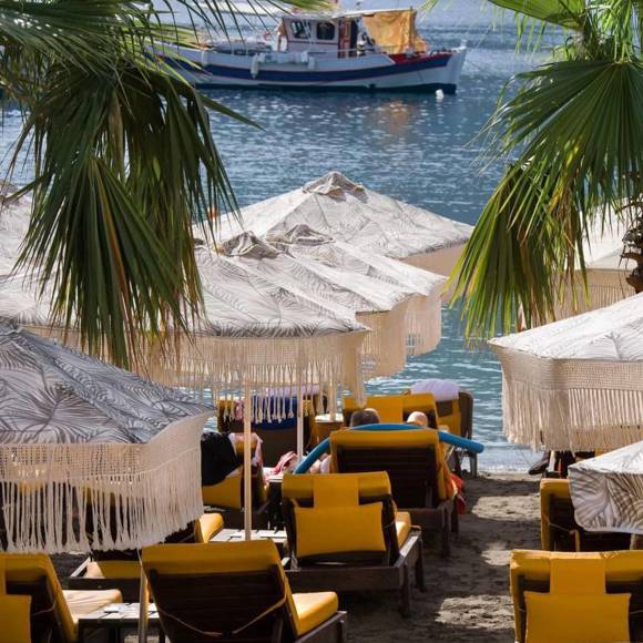 the-sailors-bar-04.jpg