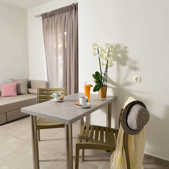 Blue-Horizon-Bali-Apartment-08
